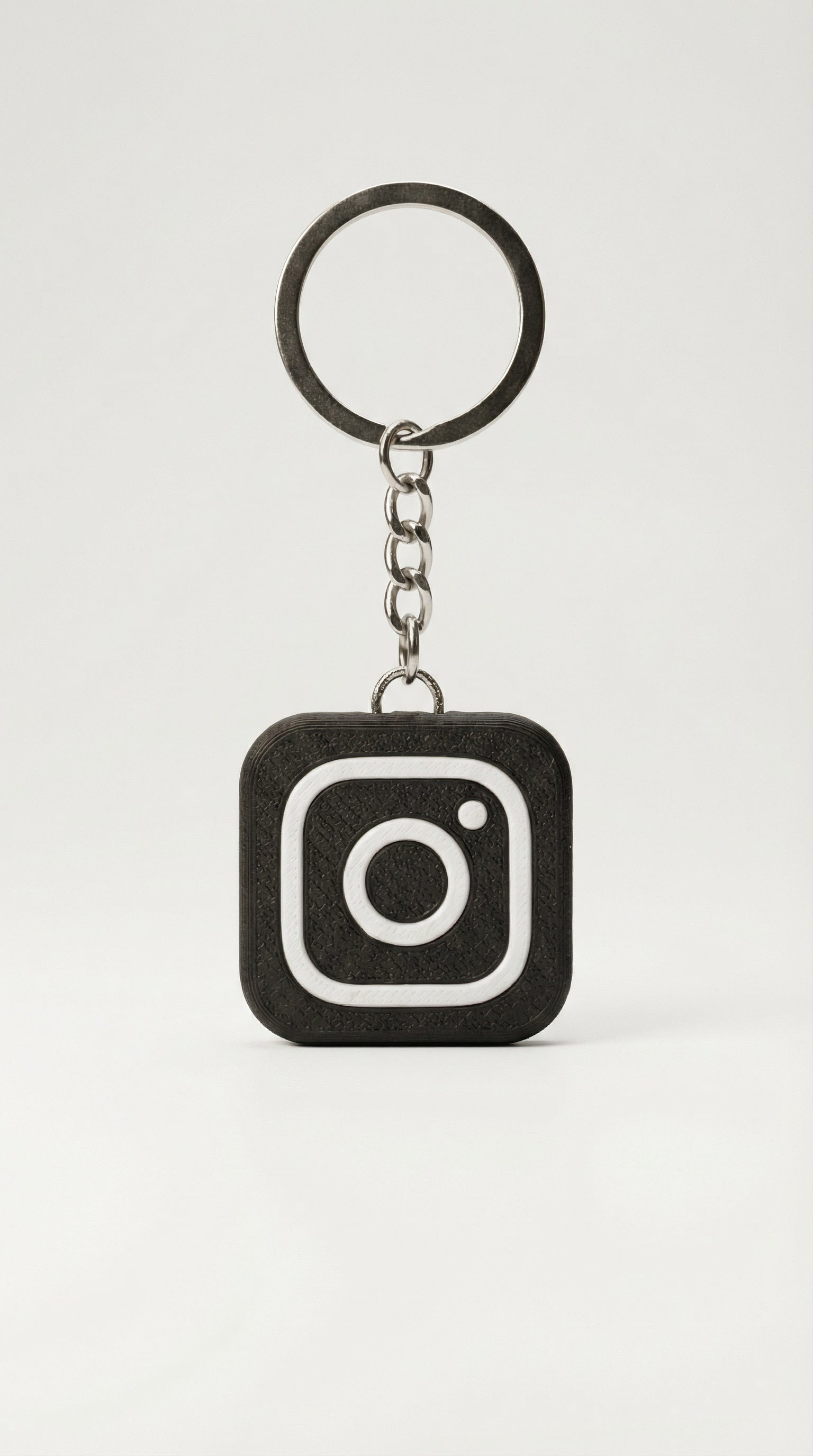 Instagram Keychain with NFC – Tap to Share Your Profile